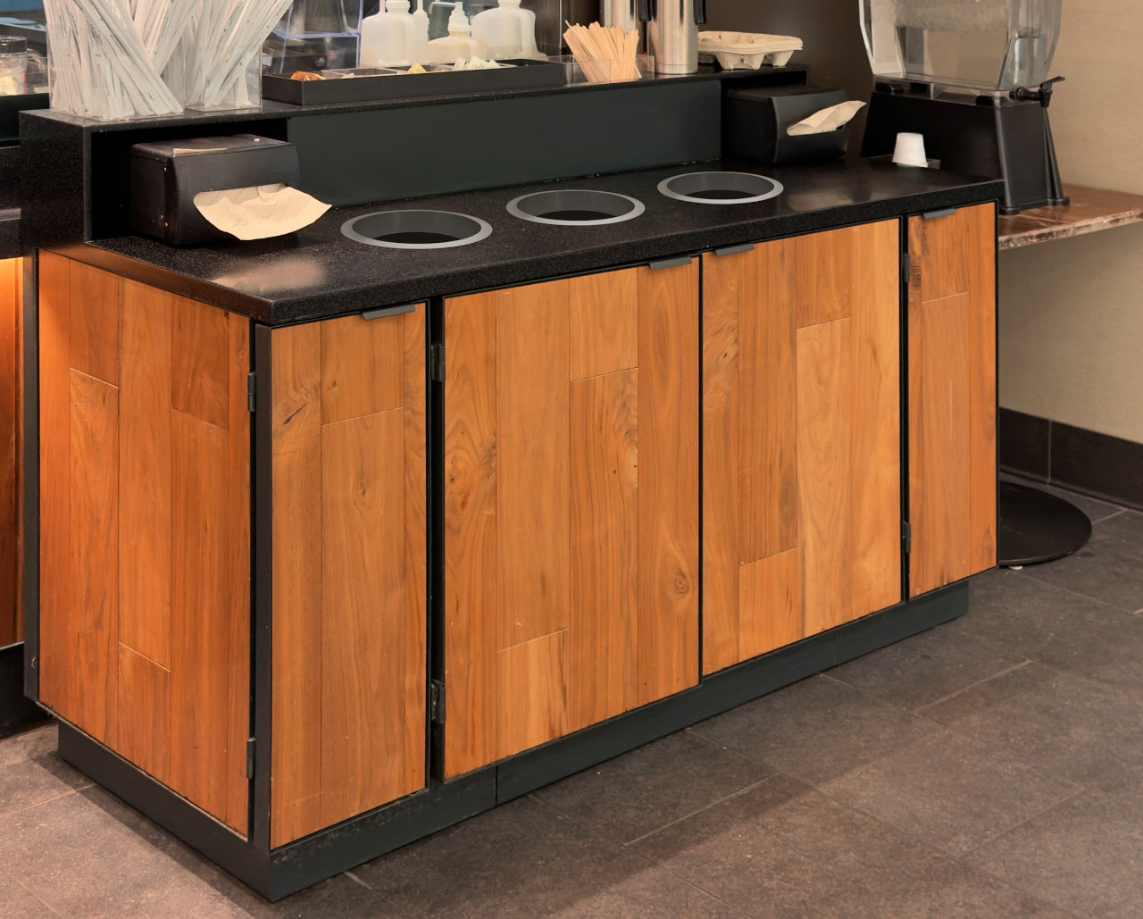 Mormax Bcp Trash Grommets Round Coffee Bar